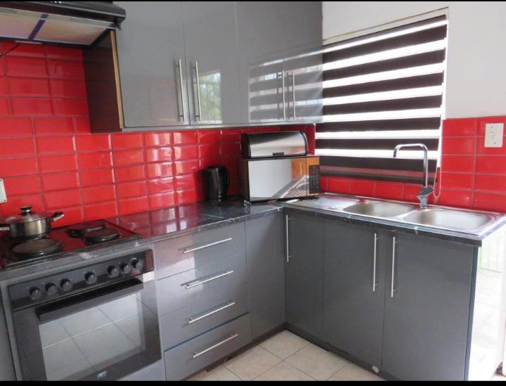 2 Bedroom Property for Sale in Langenhovenpark Free State